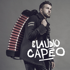 claudio capeo un homme debout